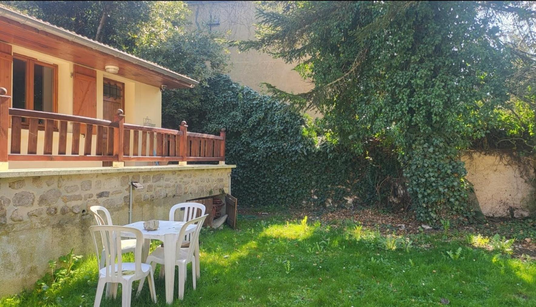 A La Vielle Halle Souppes-sur-Loing Екстер'єр фото